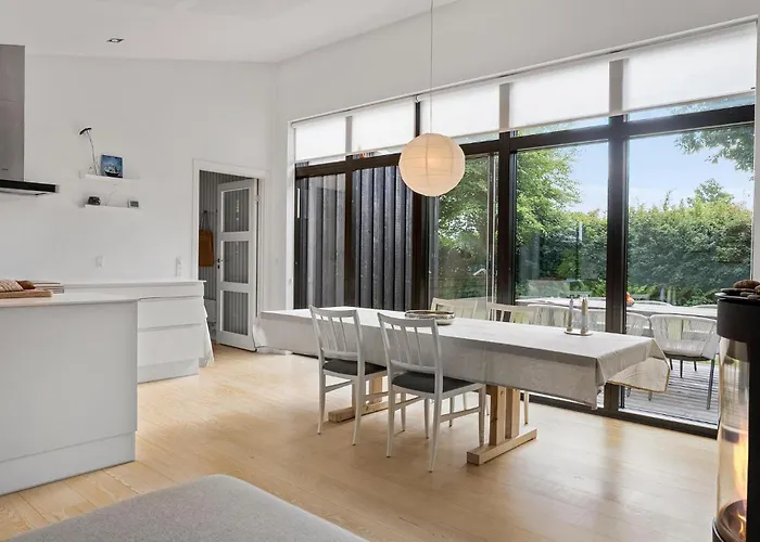 3 Bedroom Stunning In Børkop